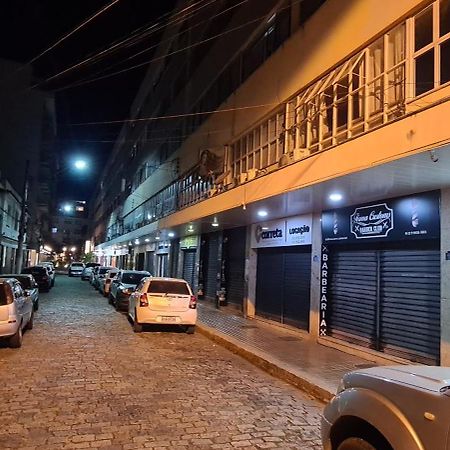 Apartamento Centro ノバ・フリブルゴ エクステリア 写真